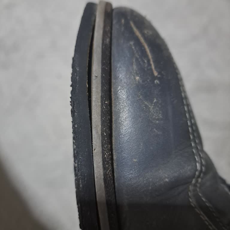 Ayakkabı Tabanı Açıldı, Kullanıcı Hatası İddiasına Karşı İade Talebi