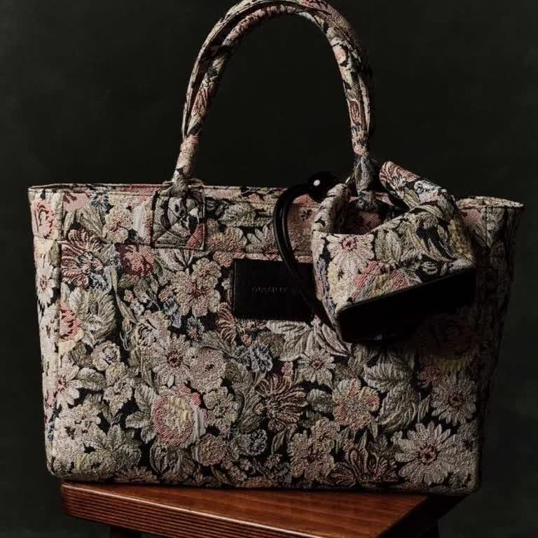 Eksik Küçük Çanta Ücretsiz Gönderilmesi Talep Ediyorum