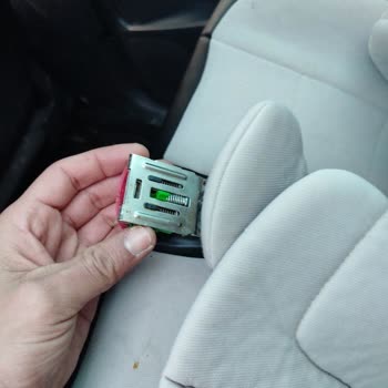 Kraft Cube Signal Oto Koltuğunda Kırılan Emniyet Kemer Tokası Çocuk Güvenliğini Tehdit Ediyor