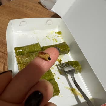 Paket Tatlıda Tahta Parçası Bulunması Sağlık Güvenliğini Tehlikeye Attı