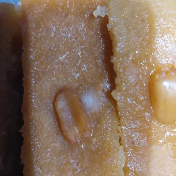 Geçmemiş Son Kullanma Tarihli Şam Tatlısı Küflendi Ve Gıda Güvenliği Endişesi