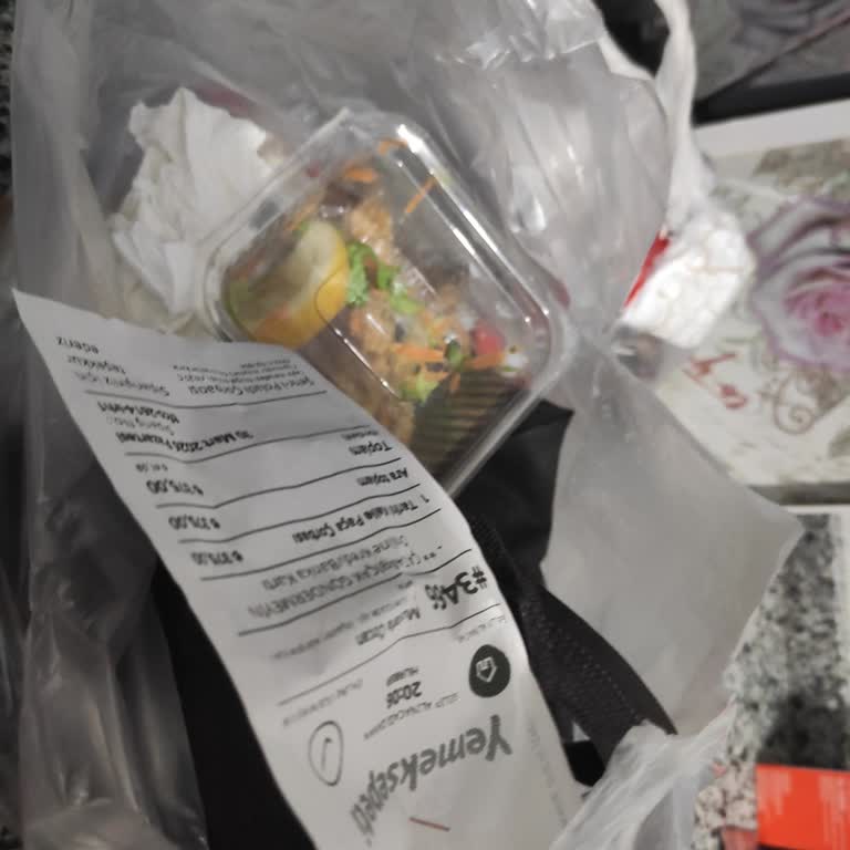 Tamamı Çöp Olan Çorba İçin Tam İade Talebi