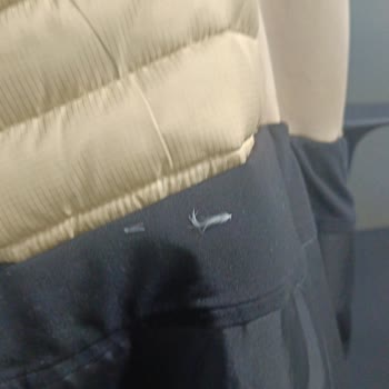 Kaz Tüyü Montun Dikişlerinden Tüy Kaçması Ve Isı Korumasının Düşmesi