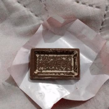 Bozuk Ülker Napoli Sütlü Çikolata Sağlık Ve Güven Endişesi