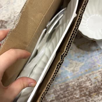 Kırık Tabaklar Üç Ay Beklemede Gönderilmedi