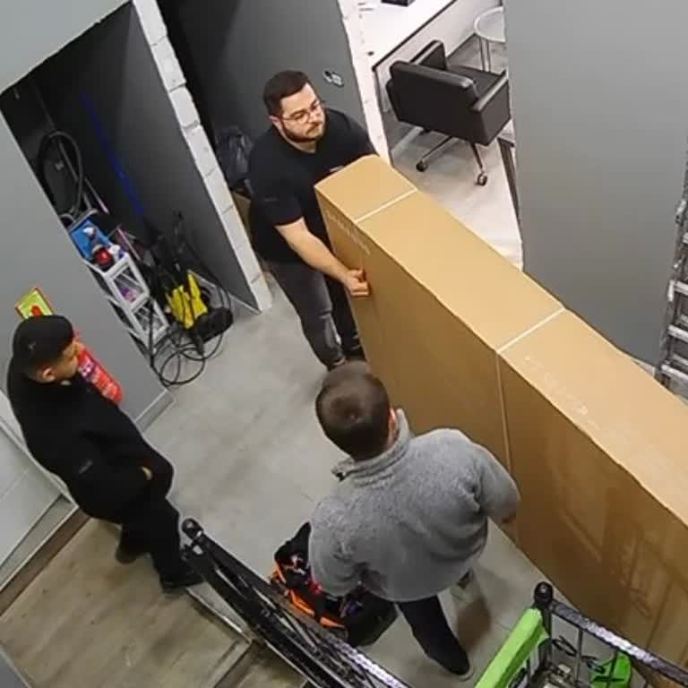 Kurulumda Televizyon Kırıldı, Yetkili Servis Sorumluluğu Reddetti