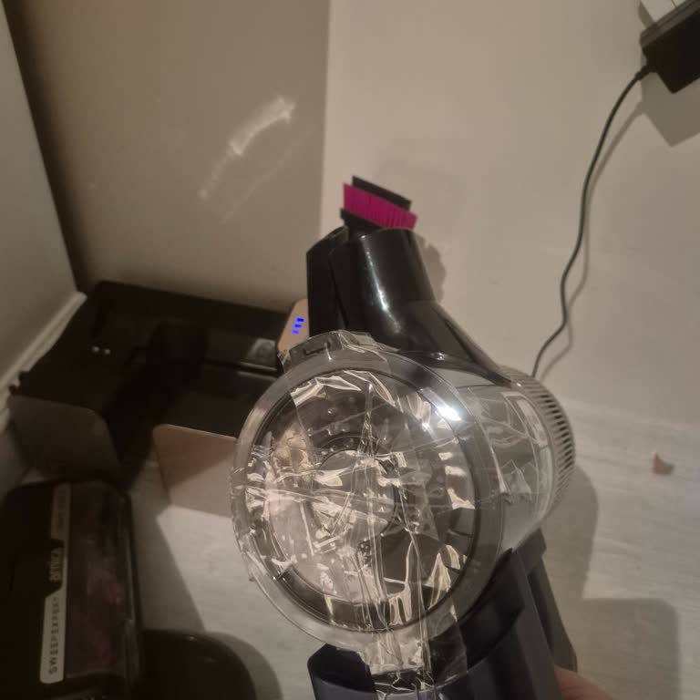 Arnica Solara Pro Mop Dikey Süpürge Toz Haznesi Kapağı Kırıldı, Garanti Kapsamında Ücretsiz Değişim Talebi