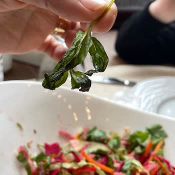 Erzurum Terminal Gel Gör Cağ Kebap’ta Hijyen Sorunu Ve Umursamaz Personel
