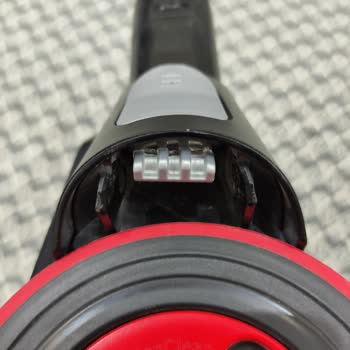 Bosch Unlimited 7 Süpürgenin Toz Haznesi Mandalı Kırıldı Ve Garanti Dışı Ücretsiz Değişim Talebi