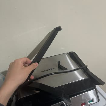 Kumtel Tost Makinesinin Kolu Kırıldı Ve Parça Temin Edilemedi