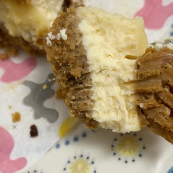 Lotus Cheesecake’te Yabancı İplik Benzeri Cisim, Hijyen İhlali