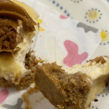 Lotus Cheesecake’te Yabancı İplik Benzeri Cisim, Hijyen İhlali