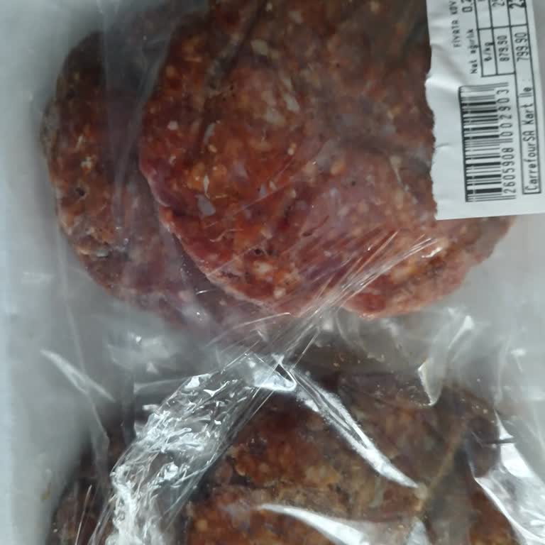 Carrefour Mersin Şubesinde Satılan Bozulmuş Et Ürünleri Gıda Güvenliğini Tehlikeye Atıyor