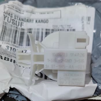 Yanlış Parça Gönderimi, Faturasız Kargo Ve Saygısız Satıcı