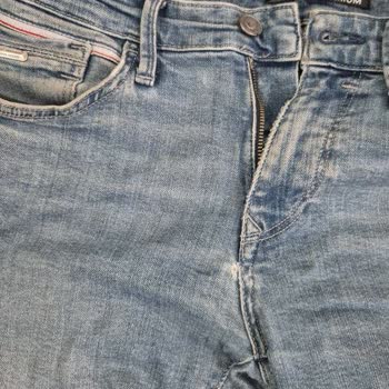 Mavi Premium Serisi Kot Pantolon Fermuarı Hızlı Yırtıldı Değişim Ve İade Talebi