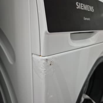 Siemens Çamaşır Makinesi Ön Panel Paslanması Ücretsiz Değiştirilmesini İstiyorum