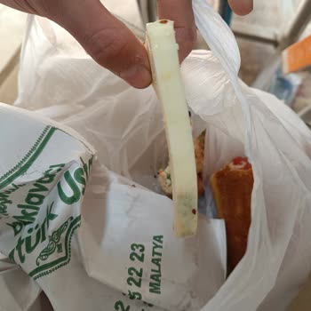 Küflü Sandviçler Nedeniyle İade Talebi Ve Sağlık Endişesi