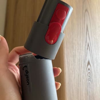 Dyson Big Ball Absolute 2 Model Süpürgenin Bağlantı Borusu Kırılması Garanti Kapsamı Dışında Ücret İadesi Talebi