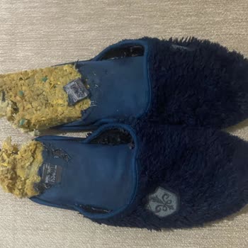 Terlik Astarı Yırtıldı Sünger Dışarı Çıktı Kalite Sorunu İade Talebi