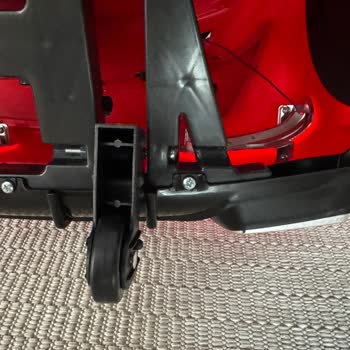 Kırık Akülü Araba Ve Kutu Olmadığı İçin Değişim Talebim Reddedildi