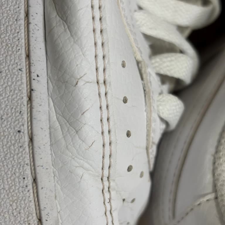 Ayakkabının Kısa Sürede Çatlaması, Değişim Ve İade Talebi