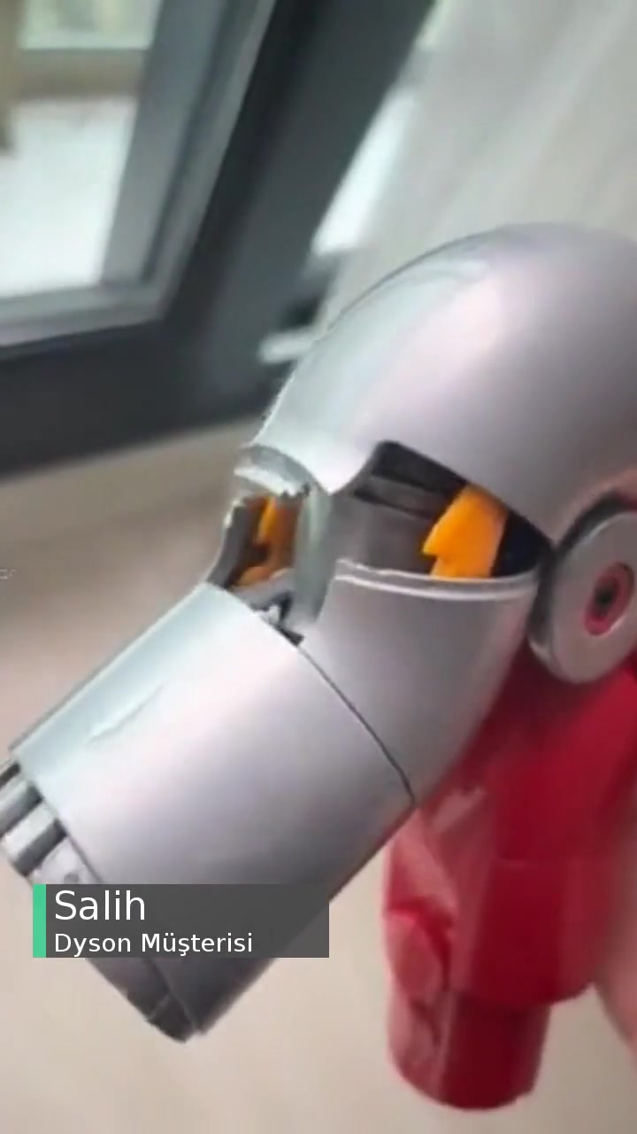 Dyson V12 Süpürge Mağduriyeti videonun kapak resmi