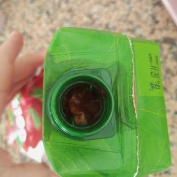 Carrefour SA Elma Vişne Suyunda Katmanlaşmış Küf Ve Sağlık Riski