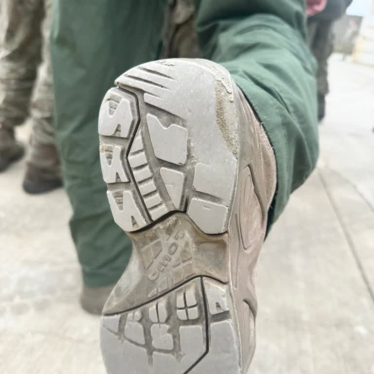 Ersinoutdoor.com Botun Alt Kısmında Erimeler Oluşmaya Başladı