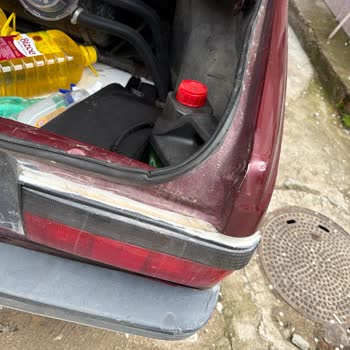 Exe CARS'ta Kalitesiz Boya Ve Boyanmamış İç Kısımlar