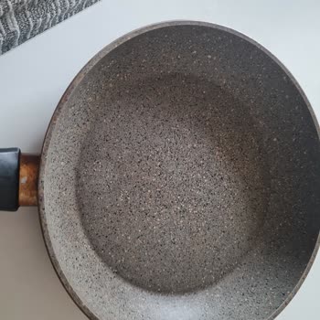 Karaca Züccaciye Tavanın Tabanı Gövdeden Ayrıldı