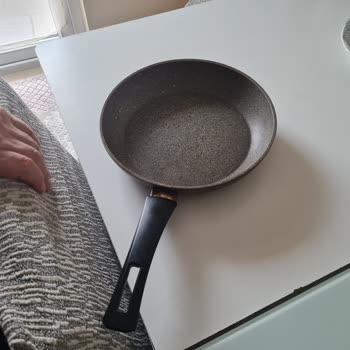 Karaca Züccaciye Tavanın Tabanı Gövdeden Ayrıldı