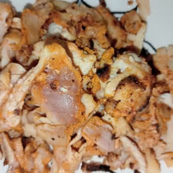 Migros Hastavuk Piliç Dönerde Çiğ Ve Yanmış Parçalar Bulunması Gıda Güvenliği Sorunu