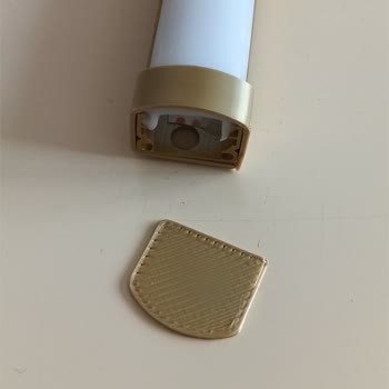 Kırık Duvar Apliği Ve 13 Gün Gecikmeli Teslimat İçin Acil Değişim İsteği