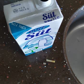 Süt Ürününün İçinde Sigara İzmariti Tespit Edildi