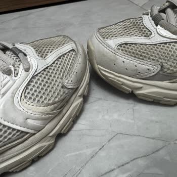 SuperStep'in Ayıplı New Balance 530 Ayakkabısına İade Talebini Haksızca Reddetmesi