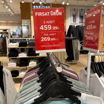 Mavi Mağazasında Fiyat Çelişkisi Ve Umursamaz Personel