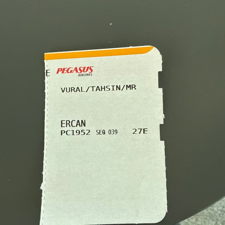 Teknik Arıza Nedeniyle Uçakta Bilgi Eksikliği Ve Uzun Rötar