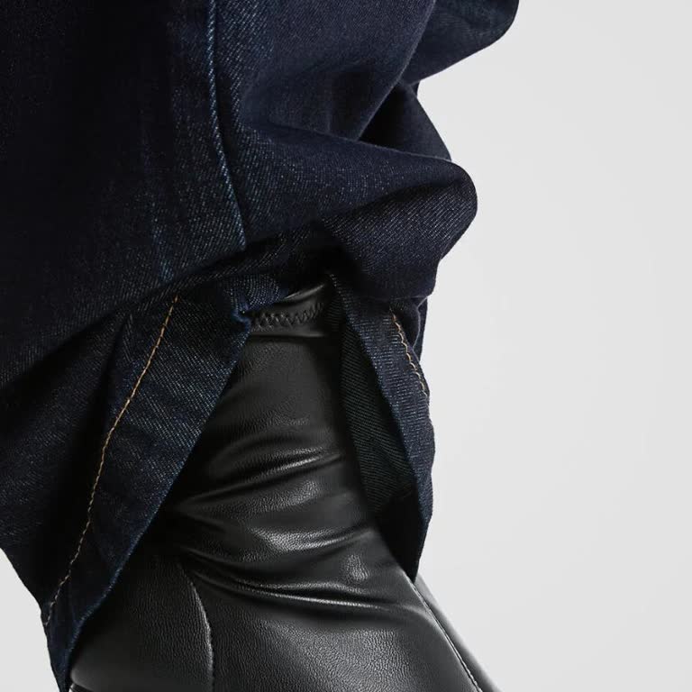 Stradivarius Topuklu Botta Sürekli Sallanan Topuk Ve Kırılma, Ayıplı Ürün