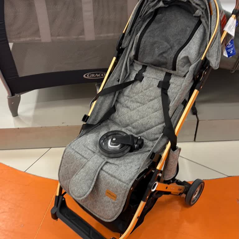 İlk Günde Kırılan Bebek Arabası Çocuğumu Yaraladı Ve Maddi Zarar Verdirdi