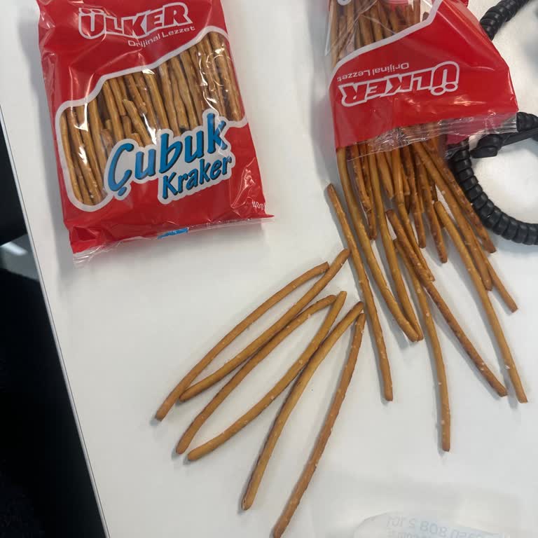 Ülker Sade Çubuk Krakerlerde Kesim Bozukluğu