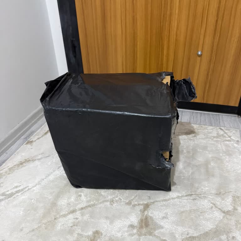 Kapıya Bırakma Talebine Rağmen Yanlış Yüksek Desi Bildirimiyle Uyandırılan Müşteri