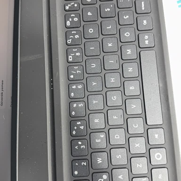 Yanıltıcı Servis, Haksız Ücret Ve Yanlış Klavye Değişimi