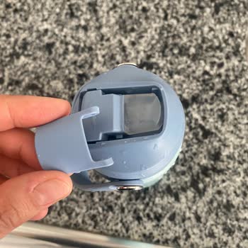 Tantitoni Termosunun Kapağı Kırıldı Ve Su Sızdırıyor