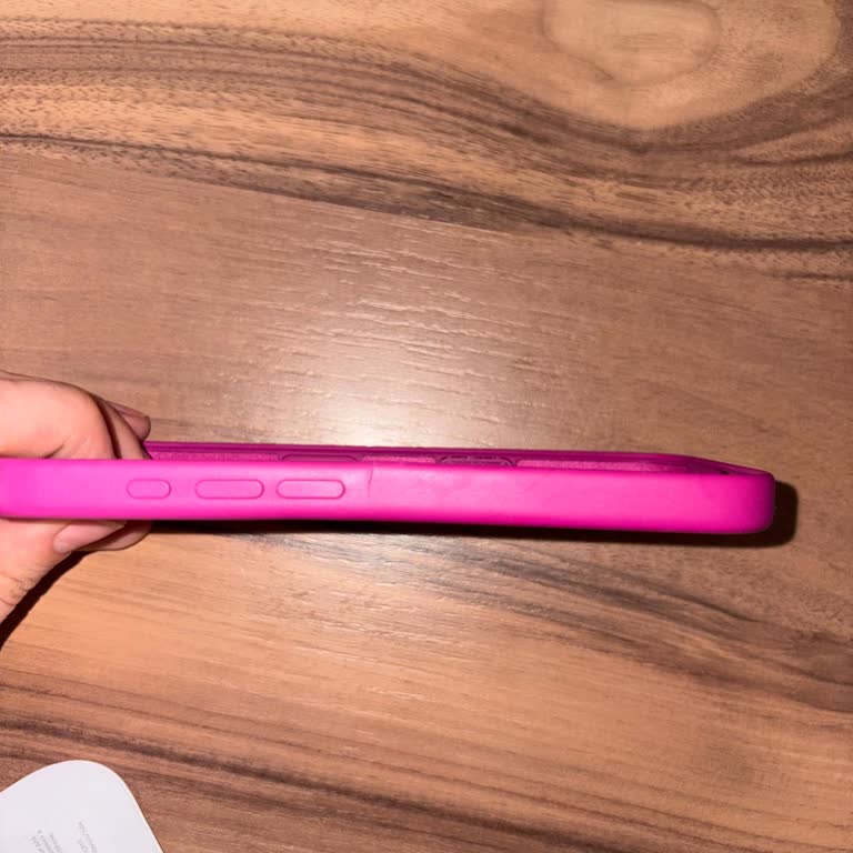 Apple IPhone 16 Silikon Kılıfı Çatlak Geldi, D&R Destek Vermedi