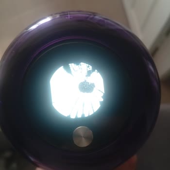 Dyson Belirli Bölgelerde Kararma Sorunu Yaşamaktayım