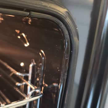 Ayıplı Fırın Ve Tutarsız Kargo Bilgilendirmesi Nedeniyle Tam İade Talebi