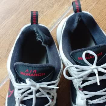 Nike Ayakkabısının İç Kuması Yırtıldı, FLO Haksız Tüketici Hatası İddiası