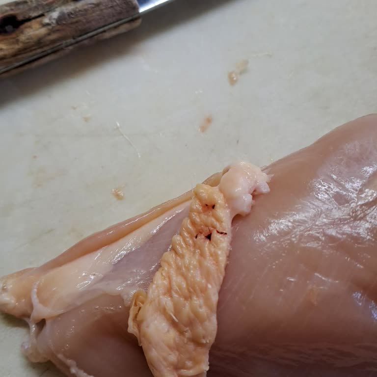 Fileto Üründe Deri Parçaları Bulunması Ve Müşteri Hizmetleri İletişim Sorunu