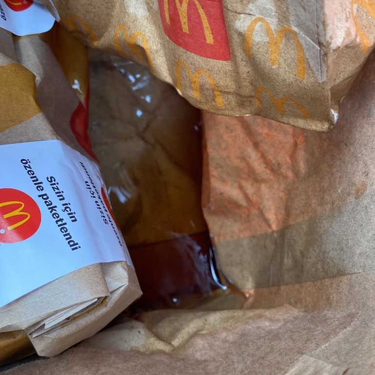 McDonald's Siparişimde Dökülen İçecekler Ve Uzayan İade Süreci