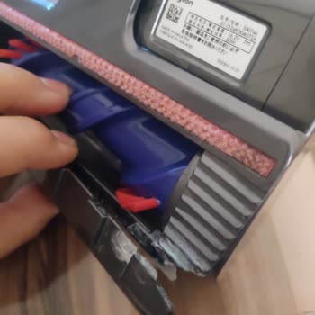 Dyson Parça Değişimi Sözü Kaldırıldı, Anti-Tangle Screw Ve Gövde Çatlağı Onarımı Reddedildi